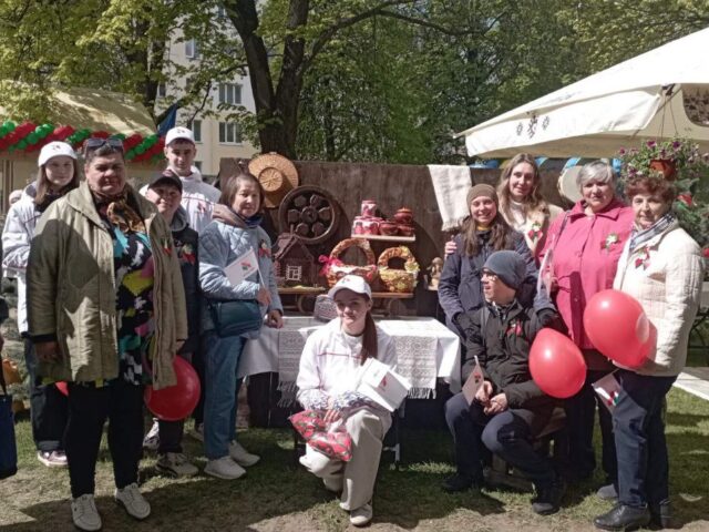 Активно проходит праздничный день в Центре «РОСТОК».